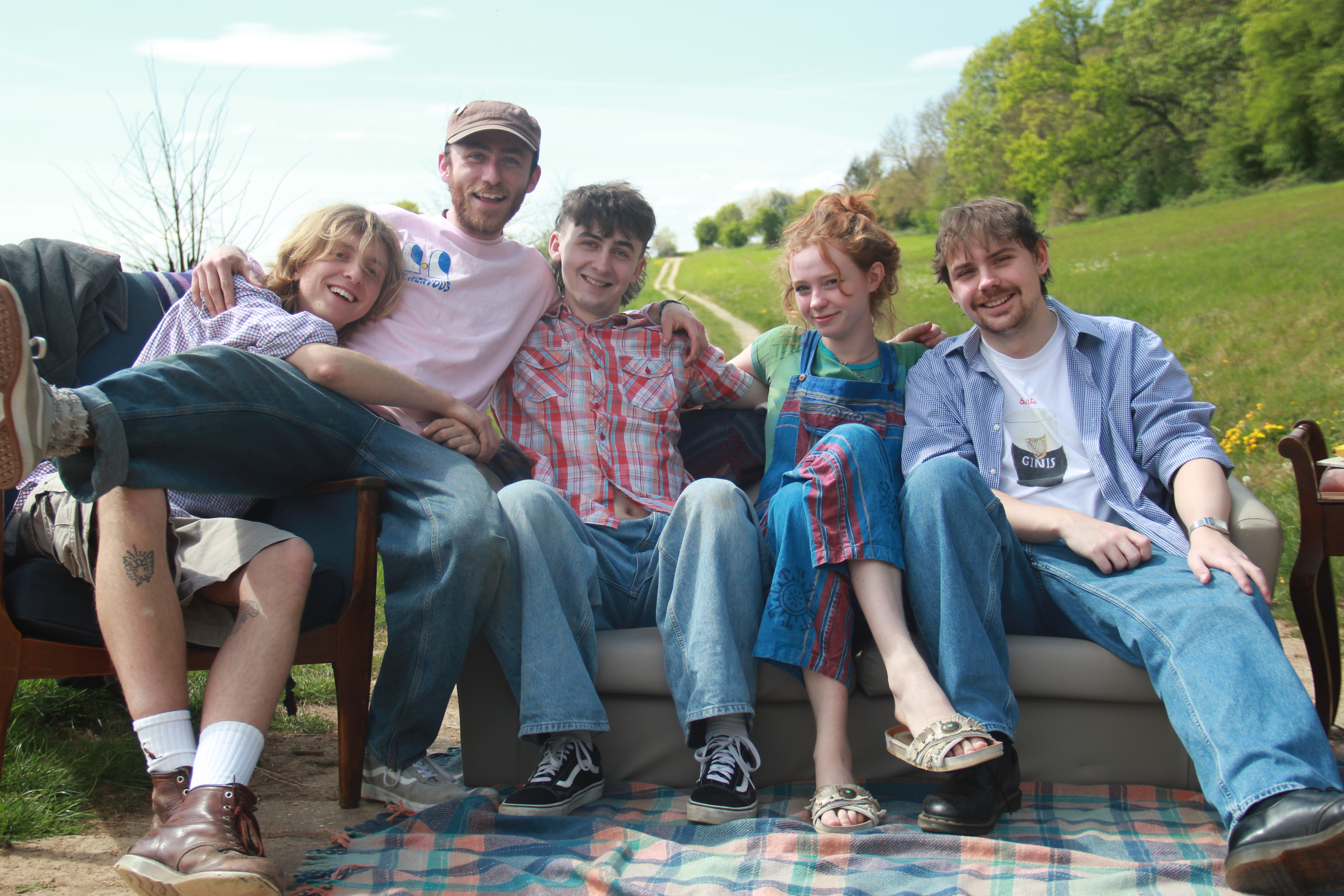 INTERVIEW: FAMILY ART CLUB